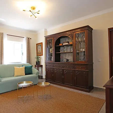 Sweet Spot Marina Apartment
